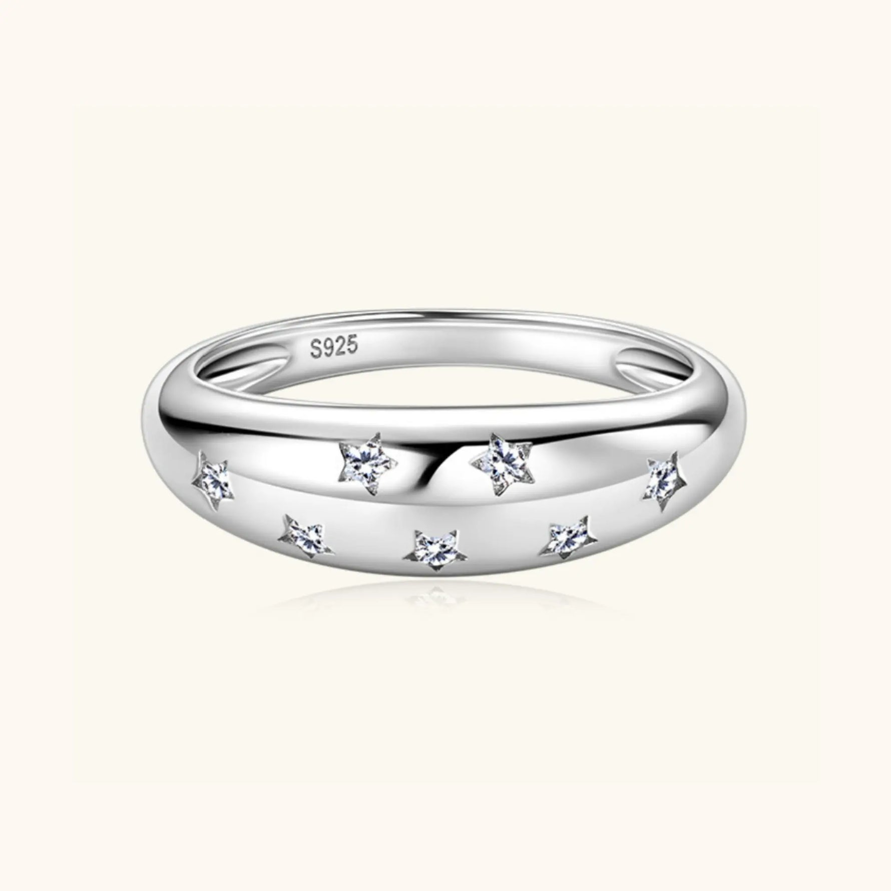 Silver moissanite jewelry ring representing simplicity, resilience and gentle radiance.