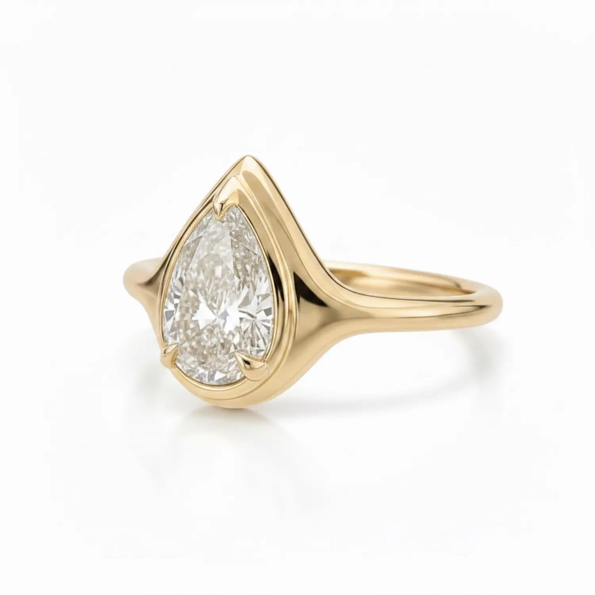 Pear Moissanite Ring Lightframe Gold – The Vision
