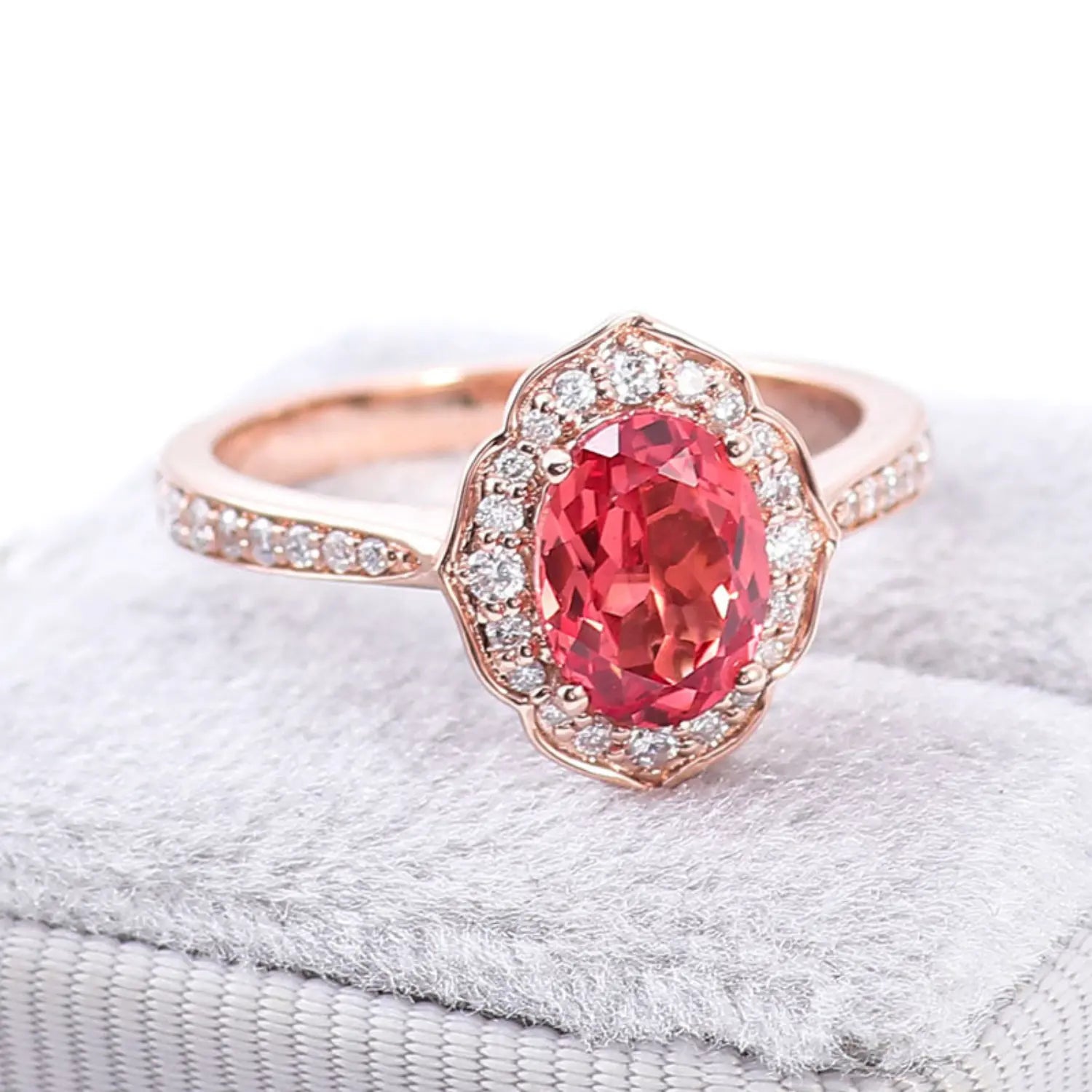 Ruby Diamond Ring – Radiant Halo