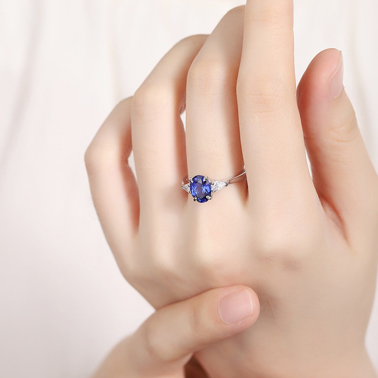 Sapphire Blue Ring - Minerva Jewelry