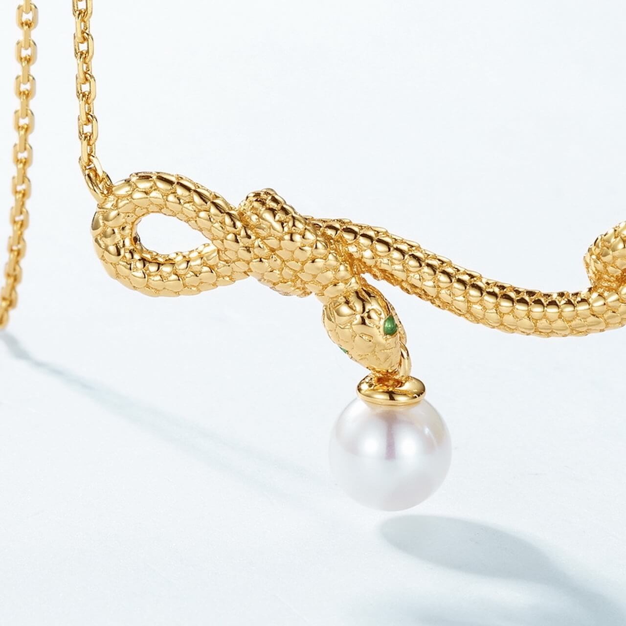 Snake Clam With Pearl Necklace - Minerva Jewelry